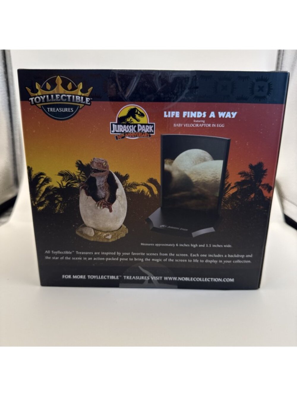 Jurassic Park Noble Collection Treasure Dino Egg Baby Velociraptor Raptor RARE - Picture 3 of 4
